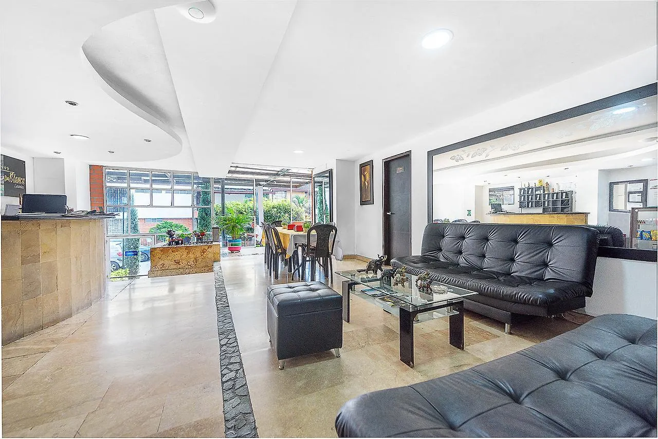 ホテル Ayenda 1212 Parque Laureles メデジン